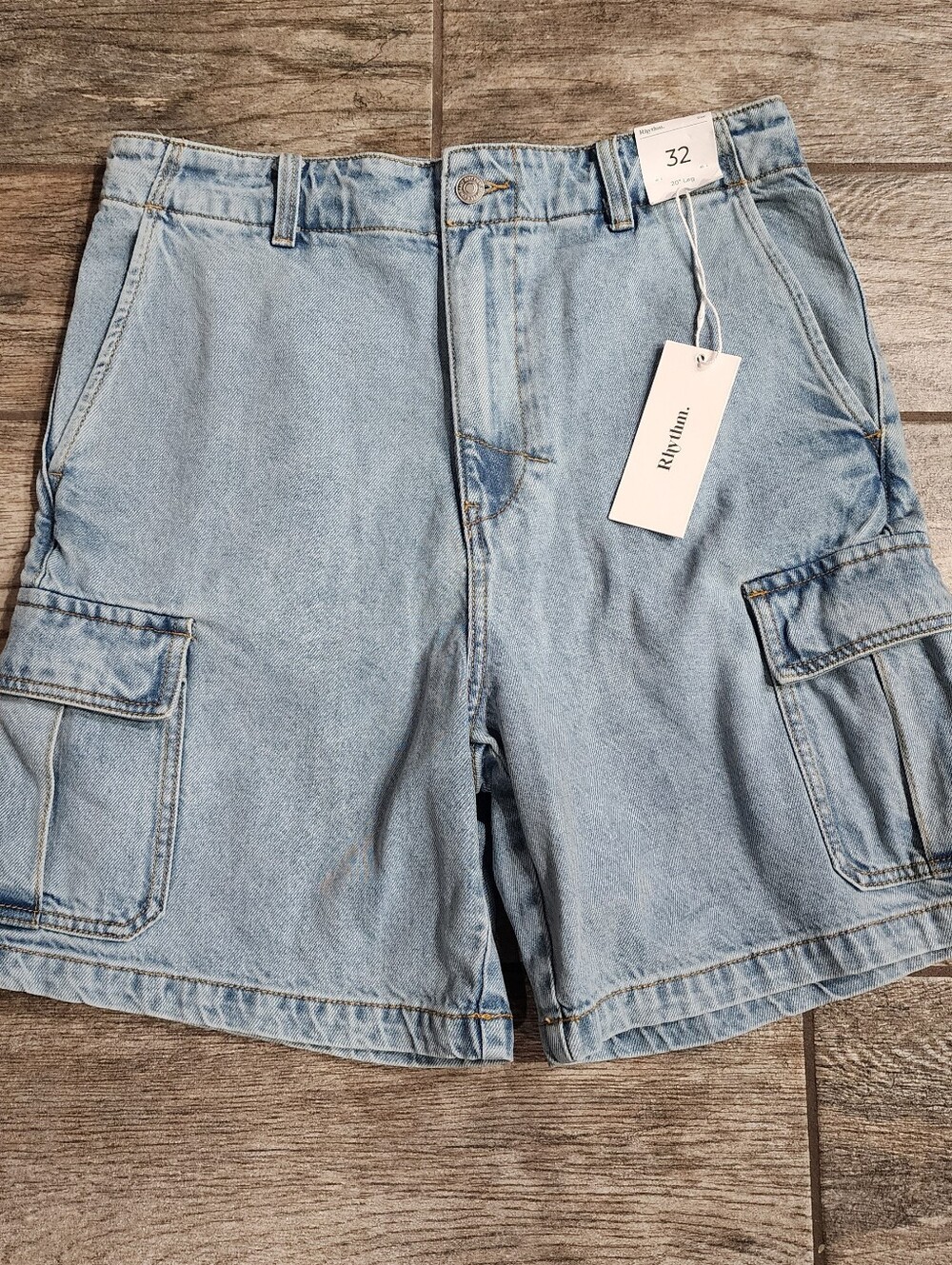 Rhythm. Womens 32 inch waist Denim cargo shorts New with tags